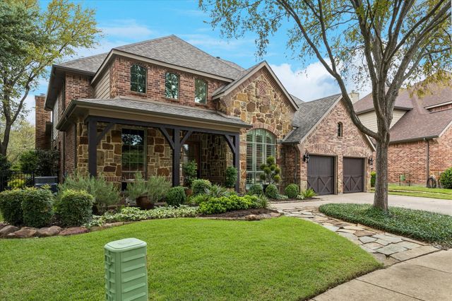 2101 Meadows Avenue, Lantana, TX 76226
