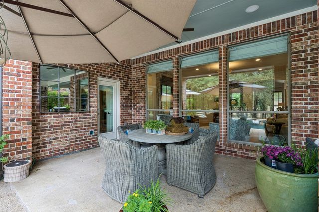 2101 Meadows Avenue, Lantana, TX 76226