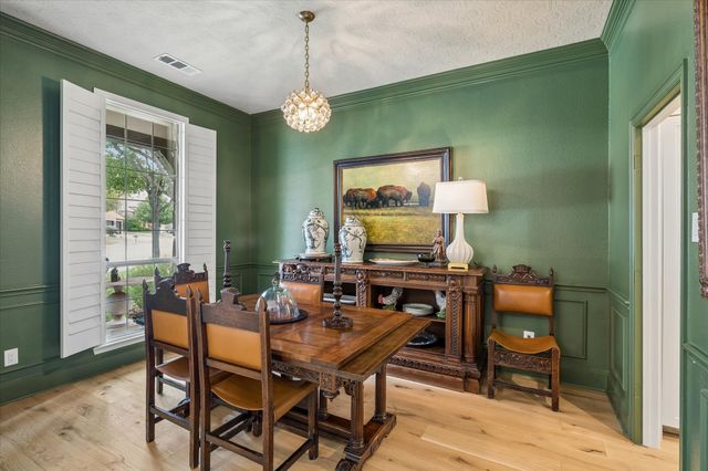 2101 Meadows Avenue, Lantana, TX 76226
