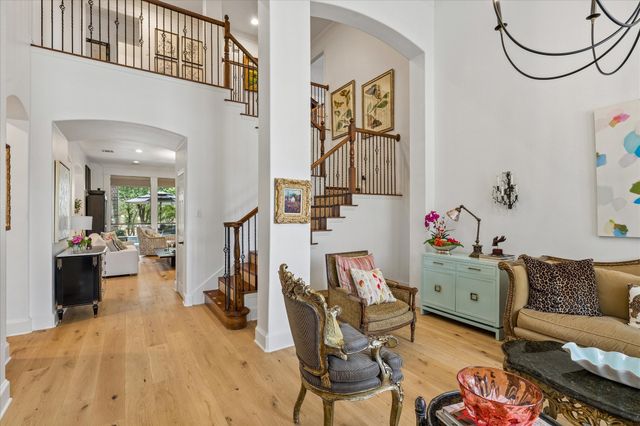 2101 Meadows Avenue, Lantana, TX 76226