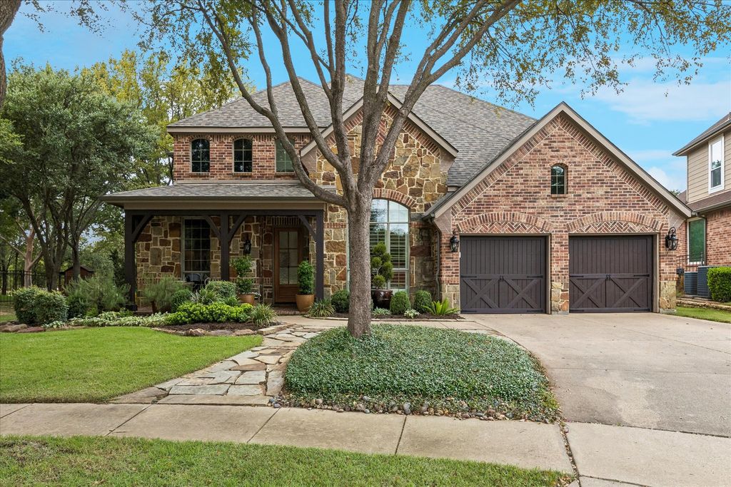 2101 Meadows Avenue, Lantana, TX 76226