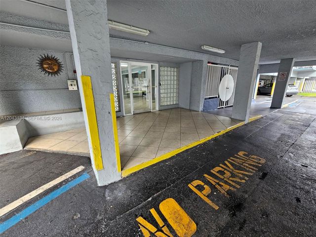1655 W 44 PL 315, Hialeah, FL 33012