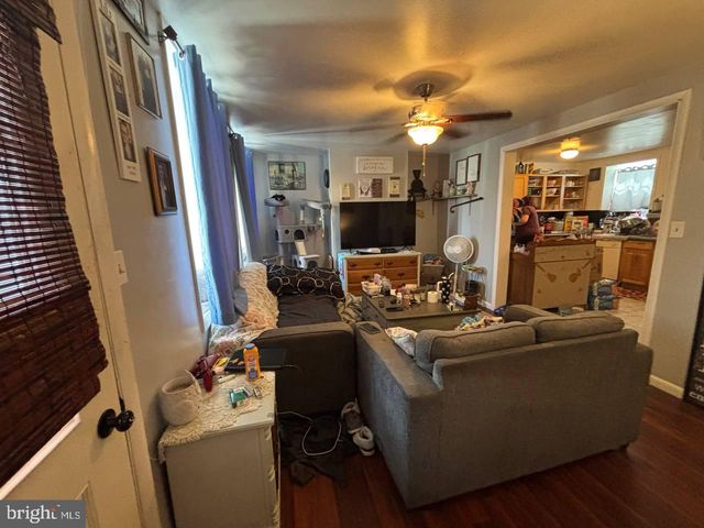 76 E MAIN ST, Newville, PA 17241