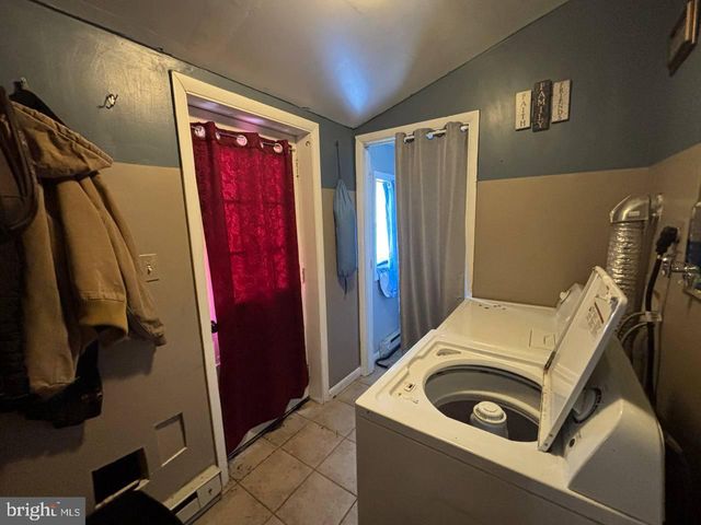 76 E MAIN ST, Newville, PA 17241