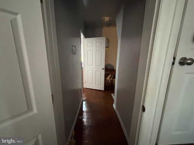 76 E MAIN ST, Newville, PA 17241