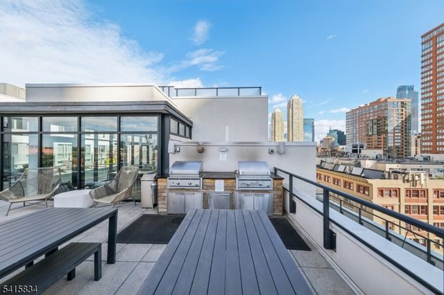 160 1St St unit 1111 1111, Jersey City, NJ 07302