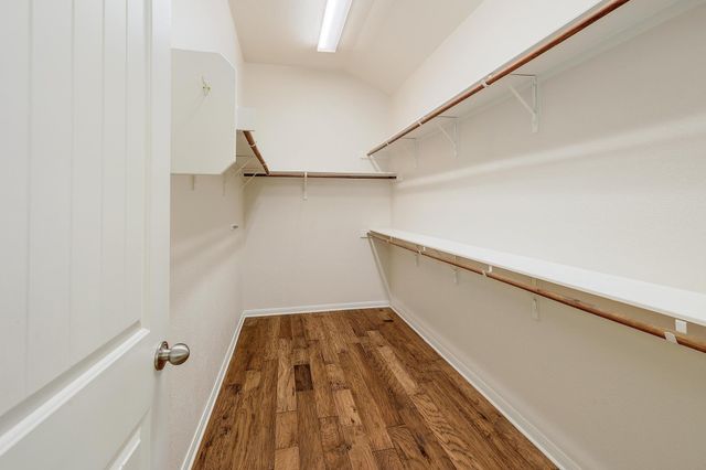 1200 Falling Hills DR, Georgetown, TX 78628
