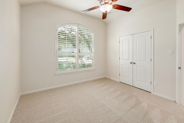 1200 Falling Hills DR, Georgetown, TX 78628