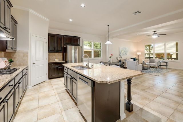 1200 Falling Hills DR, Georgetown, TX 78628