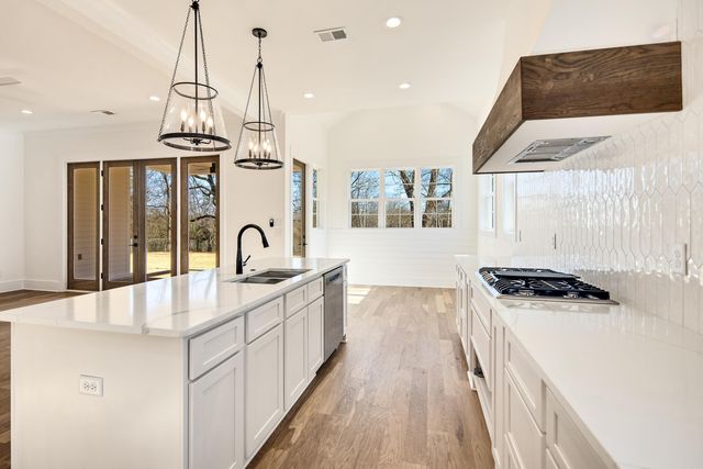 641 FLETCHER RD, Collierville, TN 38017