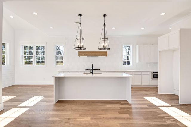 641 FLETCHER RD, Collierville, TN 38017