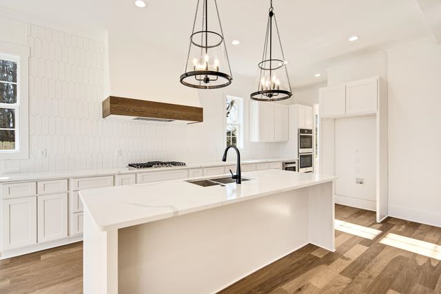 641 FLETCHER RD, Collierville, TN 38017