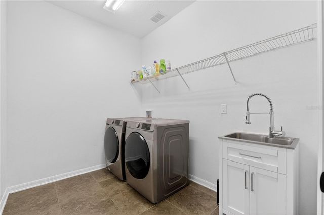 11807 HARPSWELL DRIVE, Riverview, FL 33579