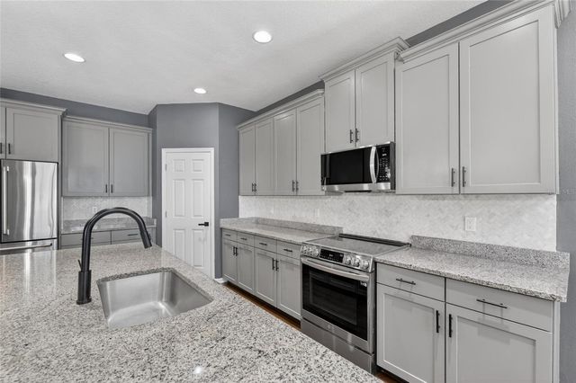 11807 HARPSWELL DRIVE, Riverview, FL 33579