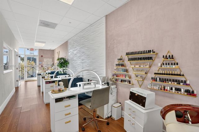 Beauty Service Spa For Sale in Doral, Doral, FL 33178