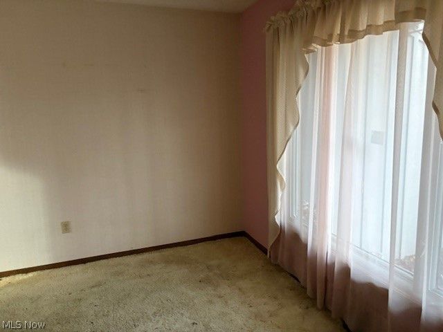 11801 Kenyon Drive, Hiram, OH 44234