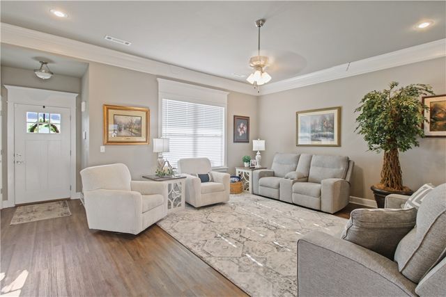 2108 Flynn Street, Pea Ridge, AR 72751