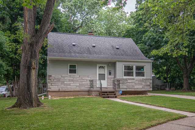 1621 Blackberry Lane, Flint, MI 48507