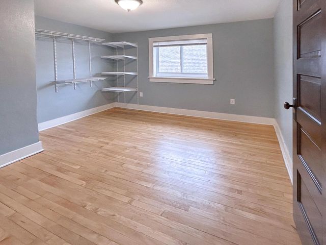 3041 S 11th STREET, Milwaukee, WI 53215