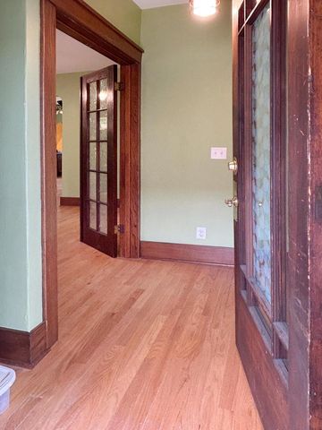 3041 S 11th STREET, Milwaukee, WI 53215