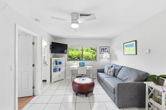 6372 SLEEPY WILLOW Way, Delray Beach, FL 33484