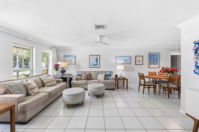 6372 SLEEPY WILLOW Way, Delray Beach, FL 33484