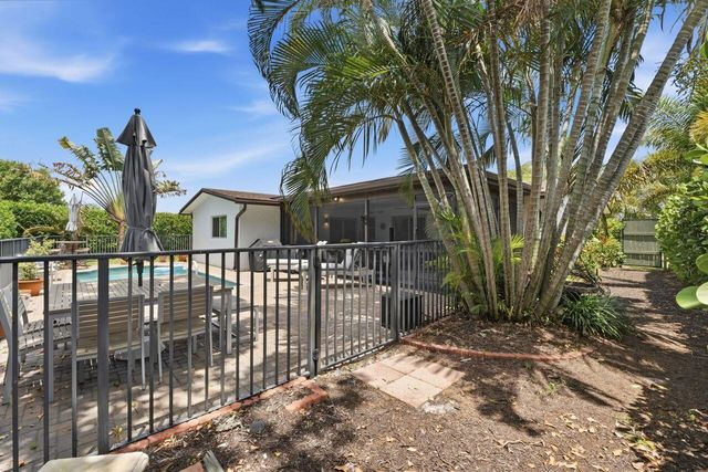 6372 SLEEPY WILLOW Way, Delray Beach, FL 33484