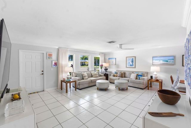 6372 SLEEPY WILLOW Way, Delray Beach, FL 33484