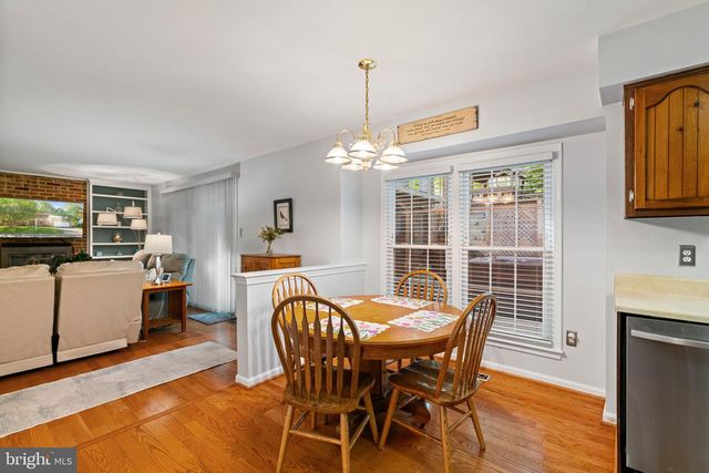 9833 NATICK RD, Burke, VA 22015