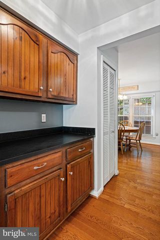 9833 NATICK RD, Burke, VA 22015