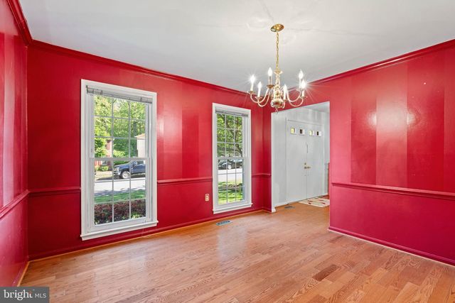 9833 NATICK RD, Burke, VA 22015