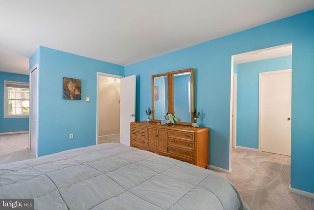 9833 NATICK RD, Burke, VA 22015