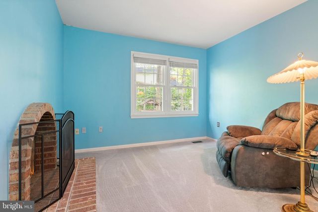 9833 NATICK RD, Burke, VA 22015