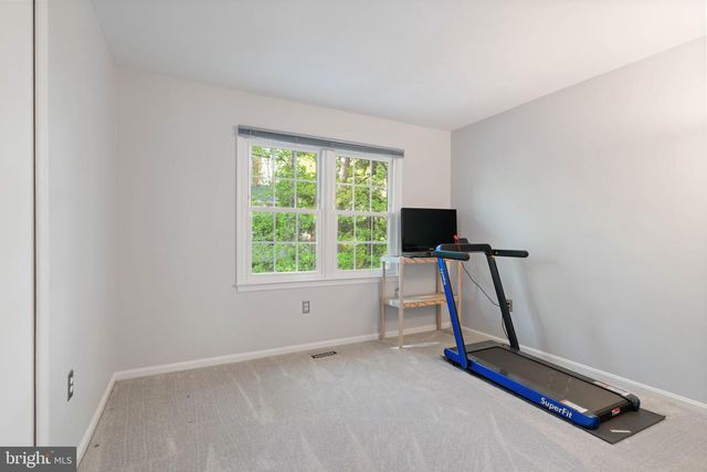 9833 NATICK RD, Burke, VA 22015