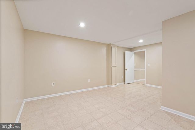 9833 NATICK RD, Burke, VA 22015