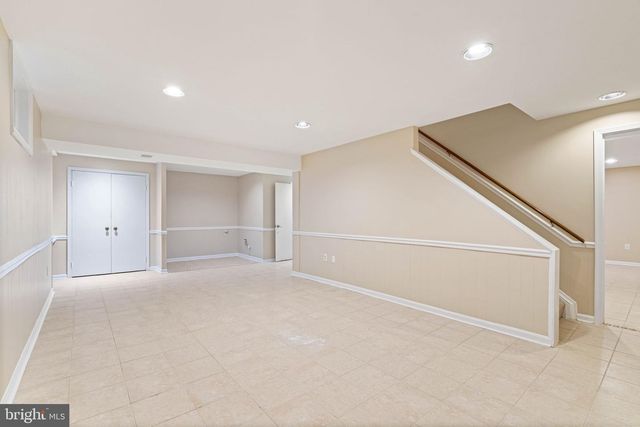 9833 NATICK RD, Burke, VA 22015