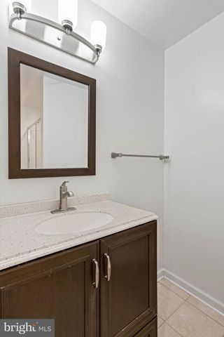 9833 NATICK RD, Burke, VA 22015