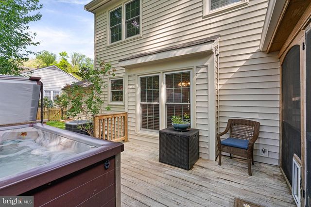 9833 NATICK RD, Burke, VA 22015
