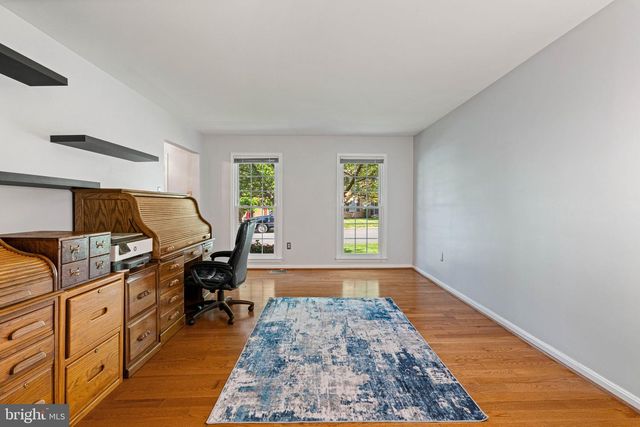 9833 NATICK RD, Burke, VA 22015
