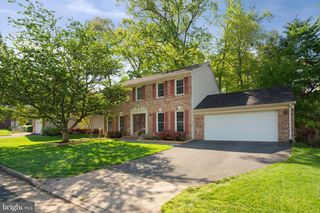 9833 NATICK RD, Burke, VA 22015