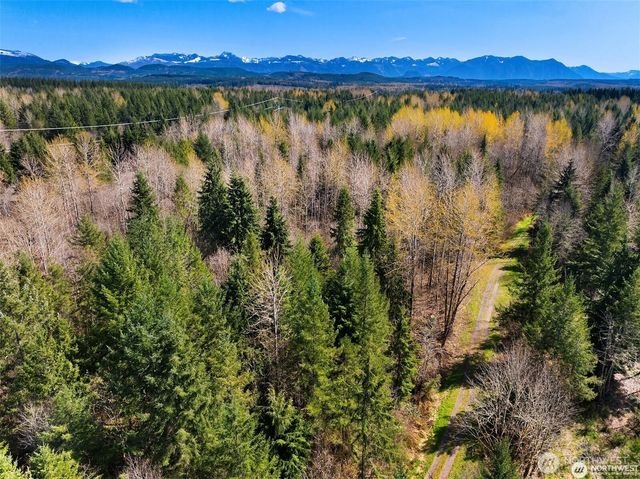 347 xx NE 82nd Place, Carnation, WA 98014