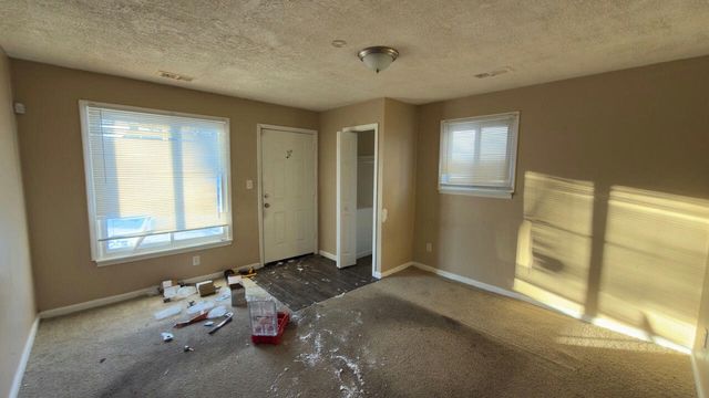 6752 Evergreen Road, Detroit, MI 48228