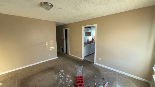 6752 Evergreen Road, Detroit, MI 48228