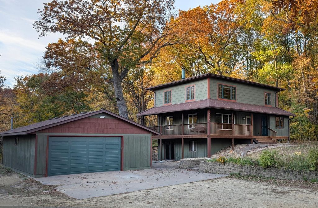 19230 Larkspur Avenue N, Marine On Saint Croix, MN 55047