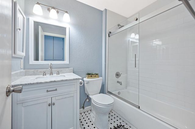 2923 Baronet Way, Sacramento, CA 95833