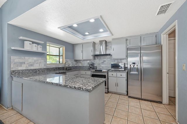 2923 Baronet Way, Sacramento, CA 95833