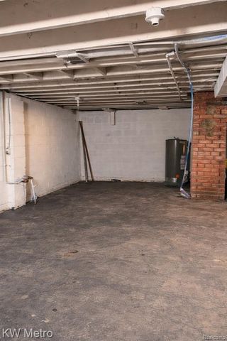 19728 Hoover Street, Detroit, MI 48205