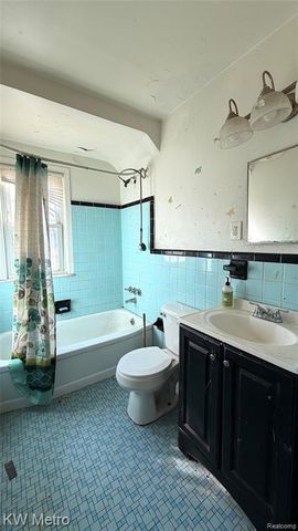 19728 Hoover Street, Detroit, MI 48205