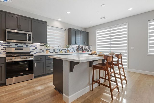 3361 Vista Meadows, Pittsburg, CA 94565