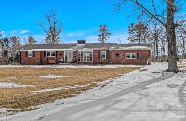 3937 W Old US Hwy 421 None, Hamptonville, NC 27020